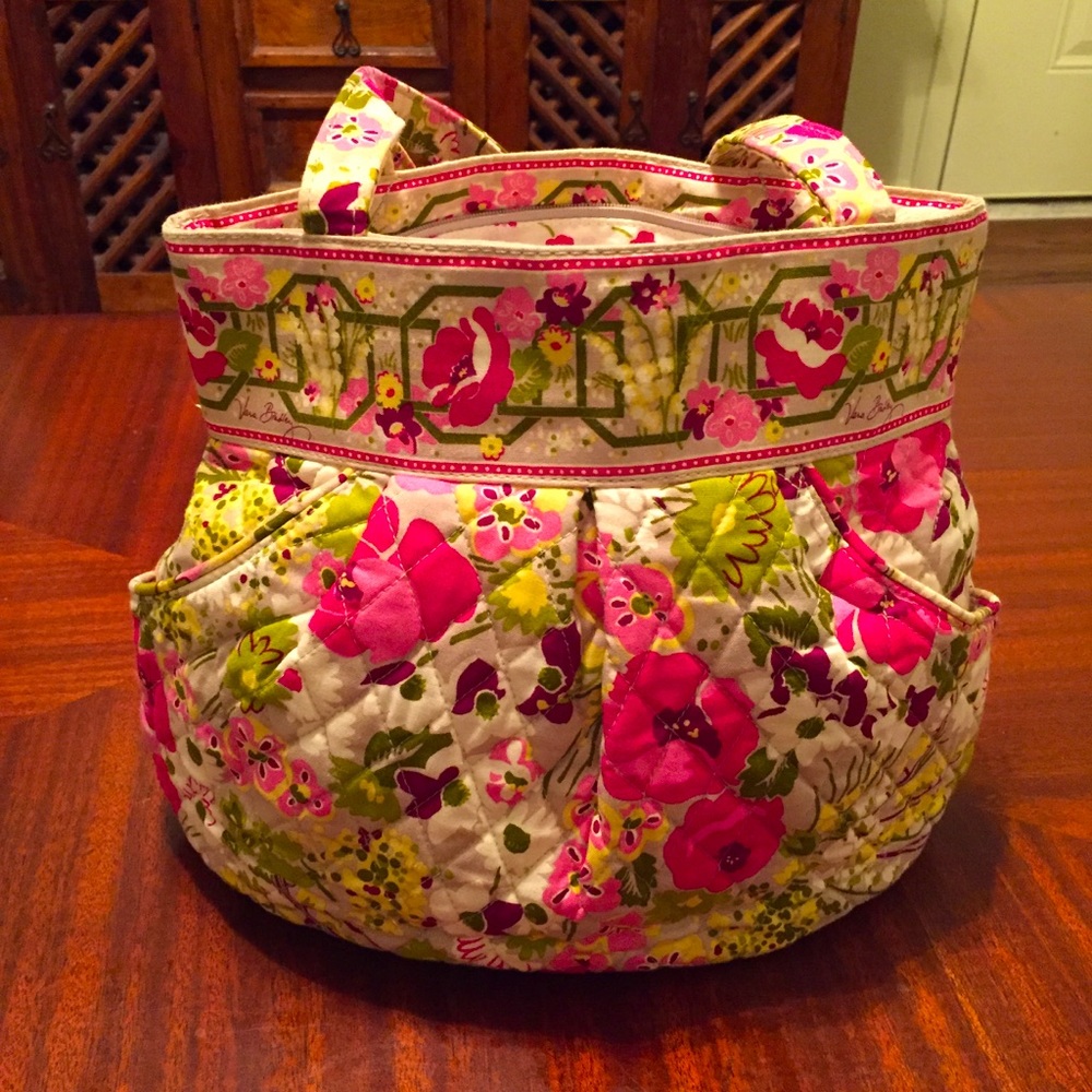 Vera Bradley floral satchel like new